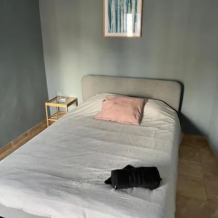 Boutique One Bedroom Historic Centre Лимасол